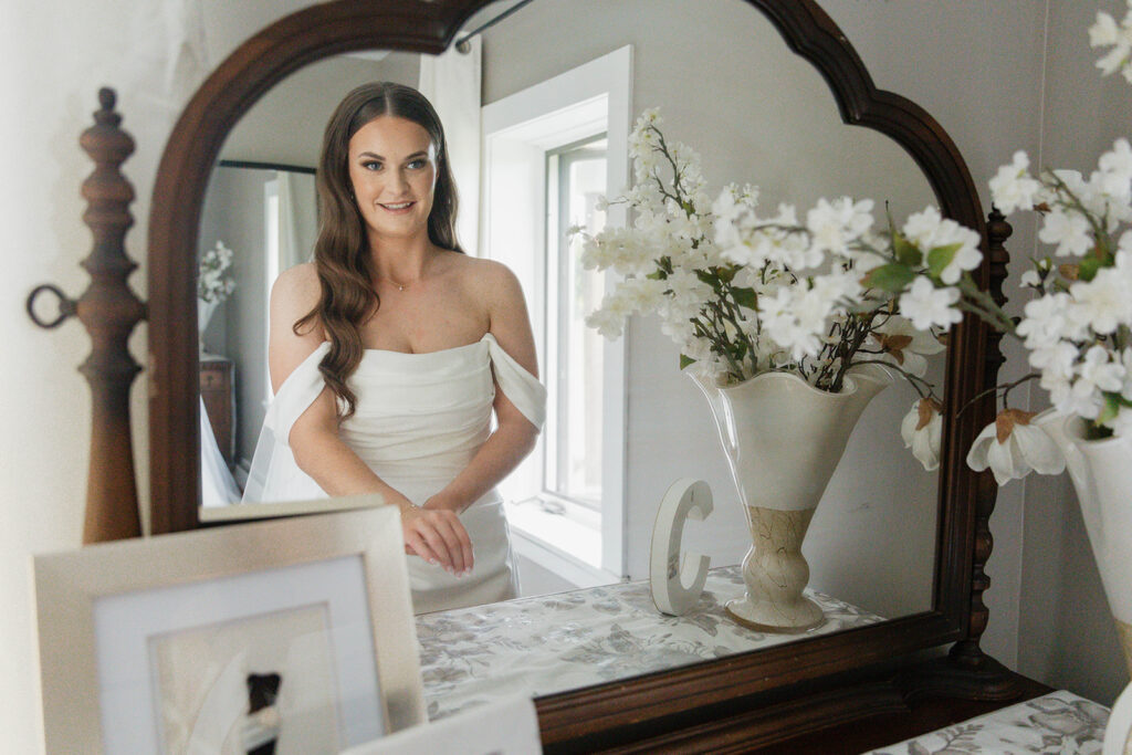 Bride getting ready at Homestead 1880 in Ottawa, ON.