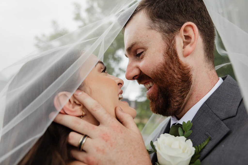 bride & groom at homestead 1880 in Ottawa, ON.